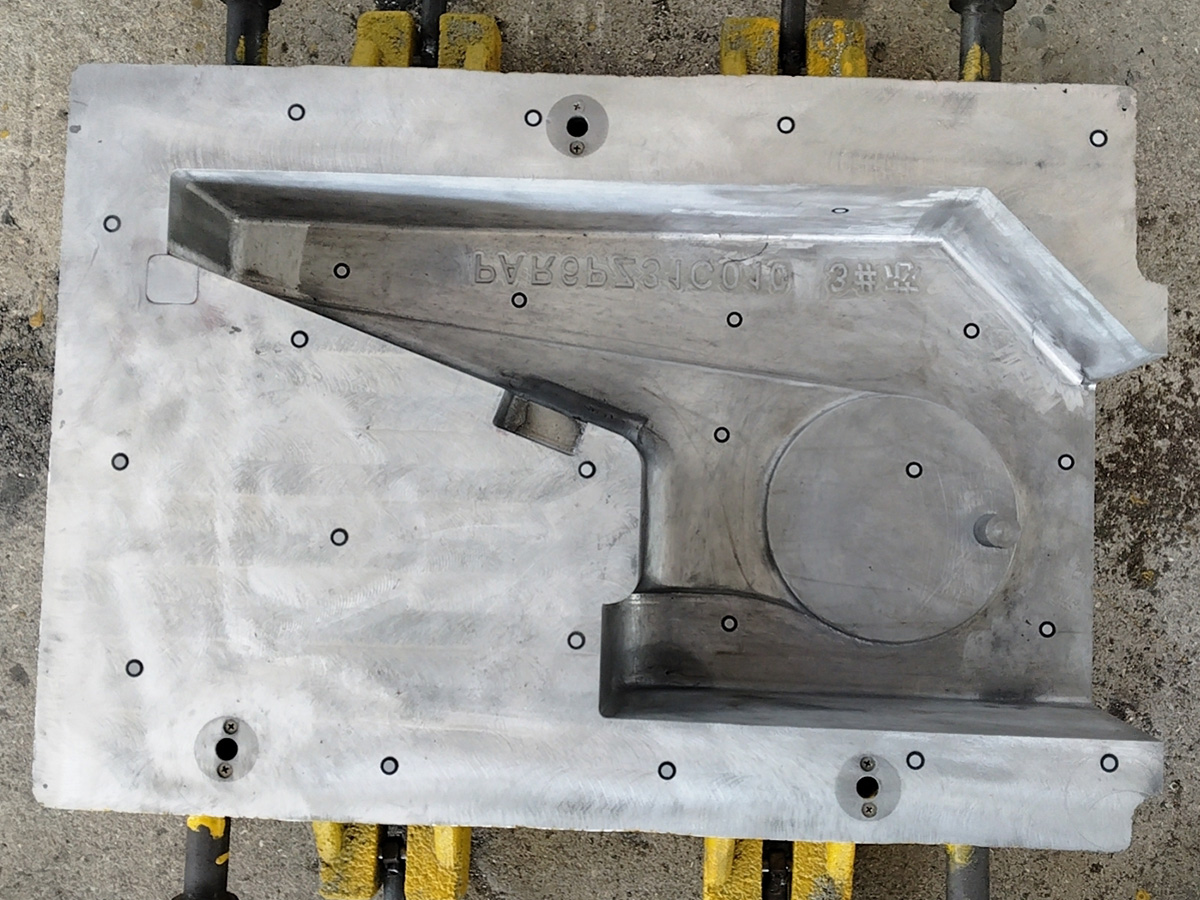 UA-005-象山锦佳模业有限公司